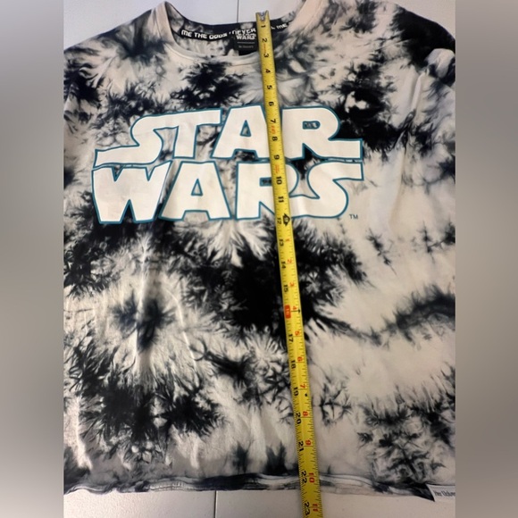 STAR WARS (DISNEY) TIE DYE PULLOVER SHIRT BY HER UNIVERSE. SIZE LARGE. - Picture 7 of 9